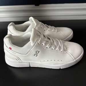 ON RUNNING - THE ROGER Advantage - BRAND NEW